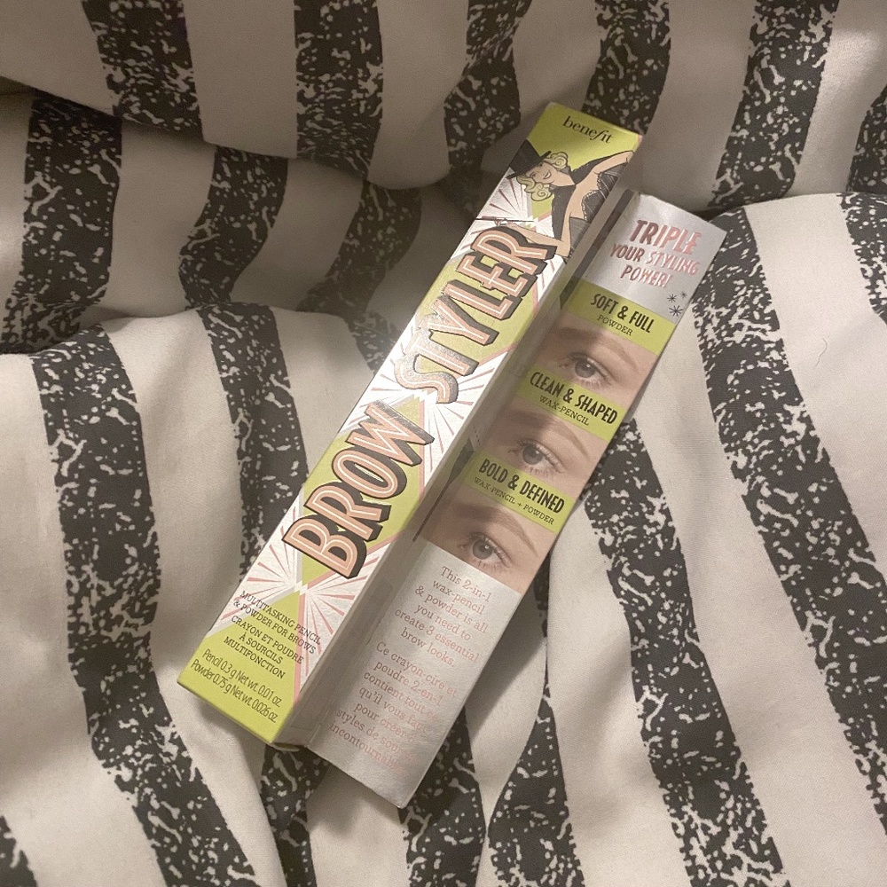 Benefit Brow Styler Multitasking Pencil & Powder for Brows Cool Light Blonde1